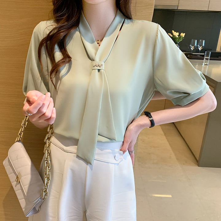 Damen Bluse mit dekorativem Schluppe und eleganten Puffärmeln Drune