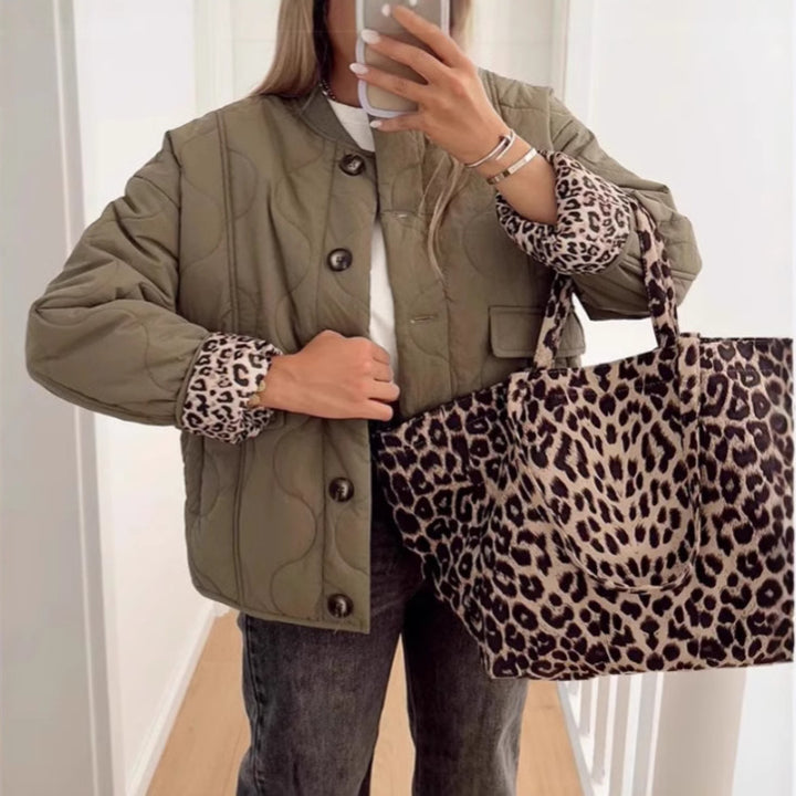 Damen gesteppte Leichtjacke mit trendigen Animal-Print-Ärmeln Drune