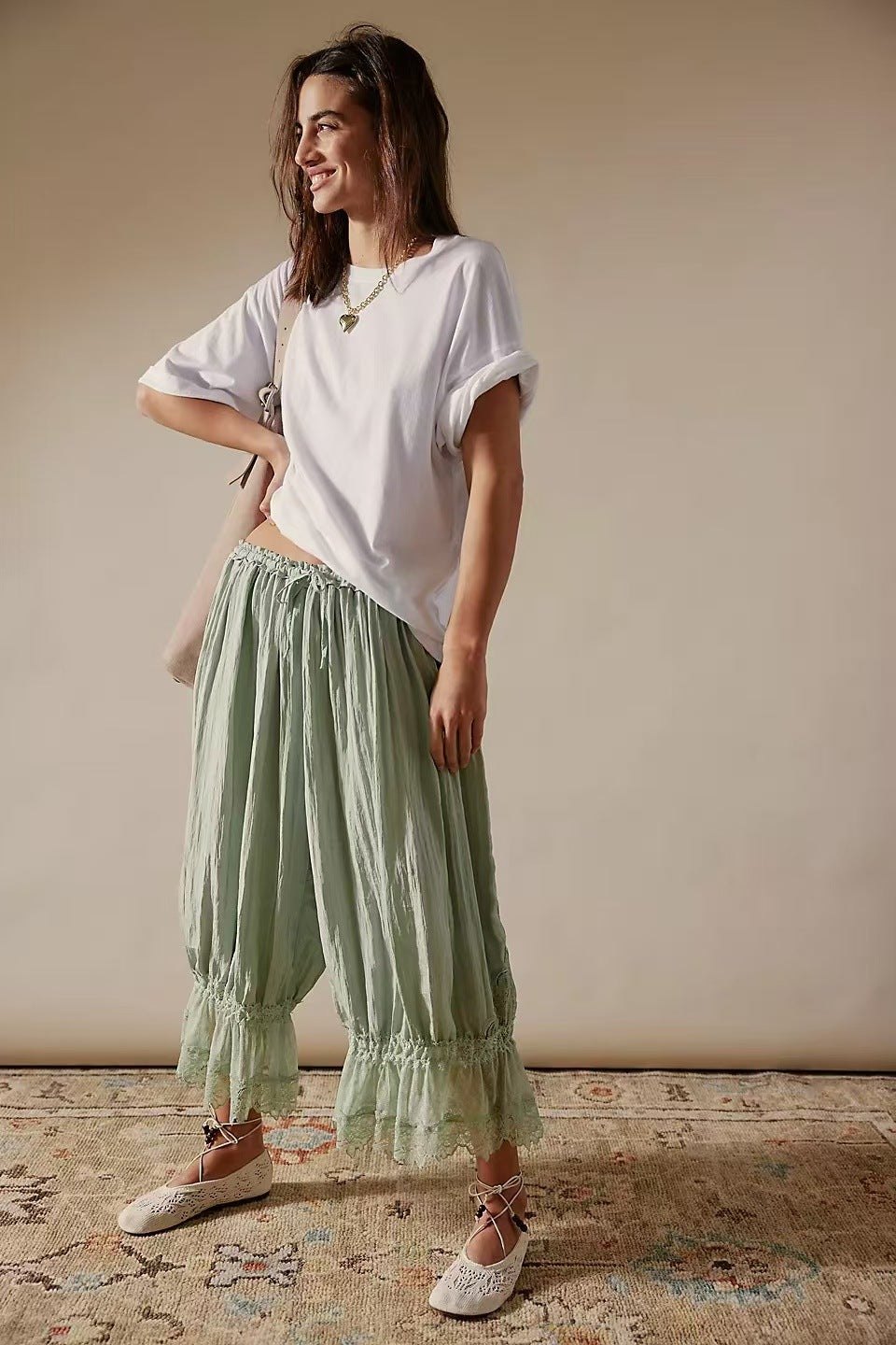 Damen Luftige und elegante Culotte mit Spitzenverzierung Drune