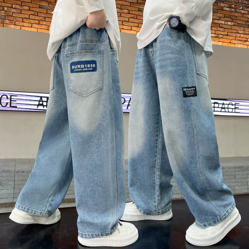 Unisex weite Jeans mit auffälligen Patches Drune