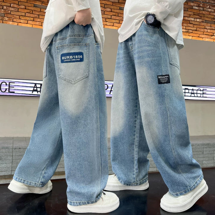Unisex weite Jeans mit auffälligen Patches Drune