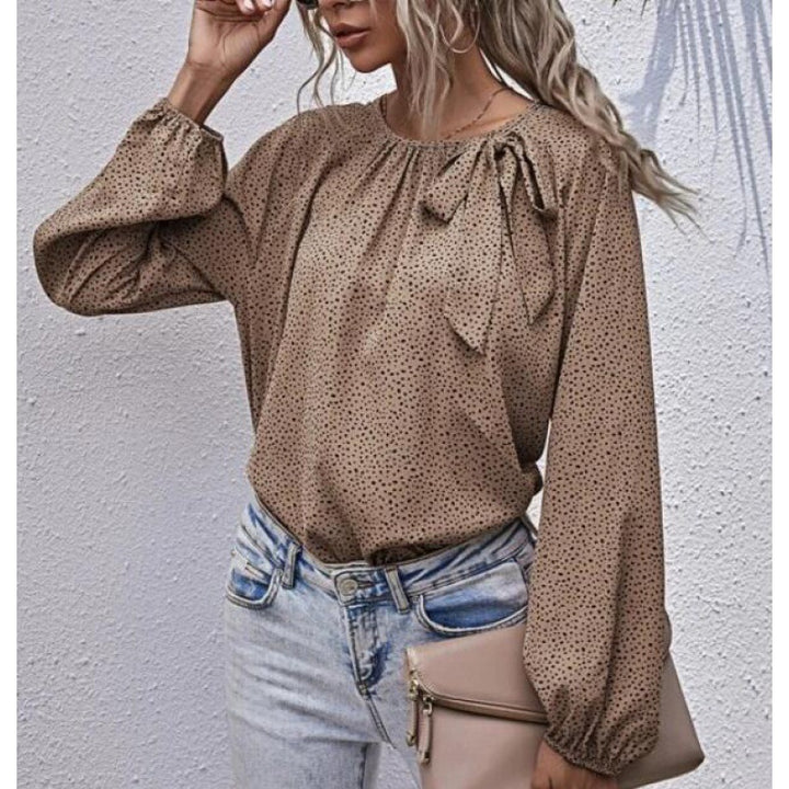 Damen Bluse mit dekorativem Rüschendetail und modernem Allover-Muster Drune