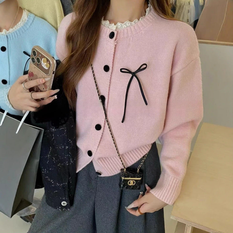 Damen Strickcardigan mit dekorativen Knöpfen und Schleifenakzent Drune