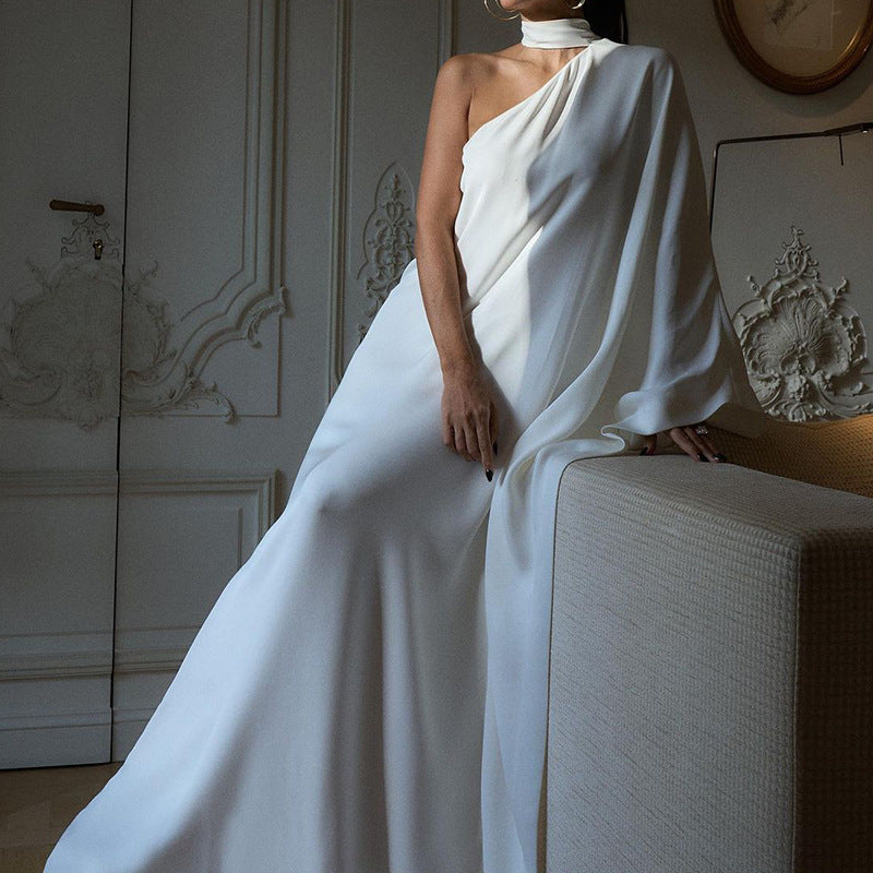 Damen elegantes One-Shoulder Abendkleid mit fließendem Stoff und schickem Kragen Drune