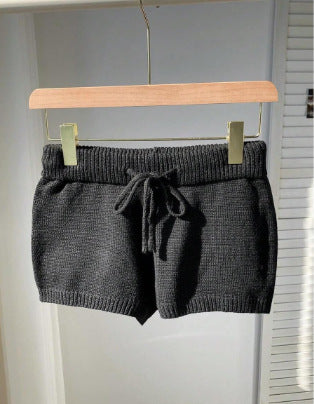 Damen weiche Strickshorts mit praktischem Kordelzug Drune