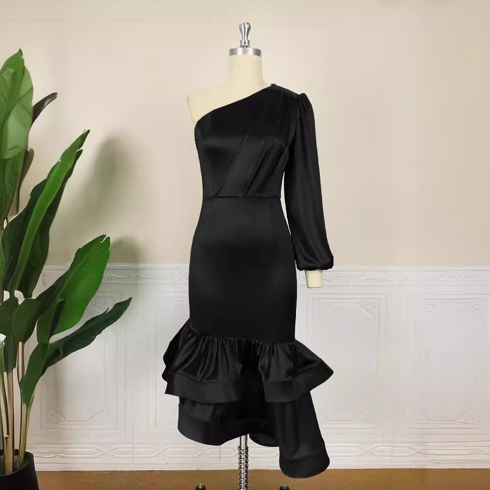 Damen Exquisites Satin-Kleid mit asymmetrischem Design und voluminösem Rüschen-Saum Drune