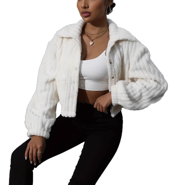 Damen Fluffy Overshirt im Couture-Stil mit Taschen Drune