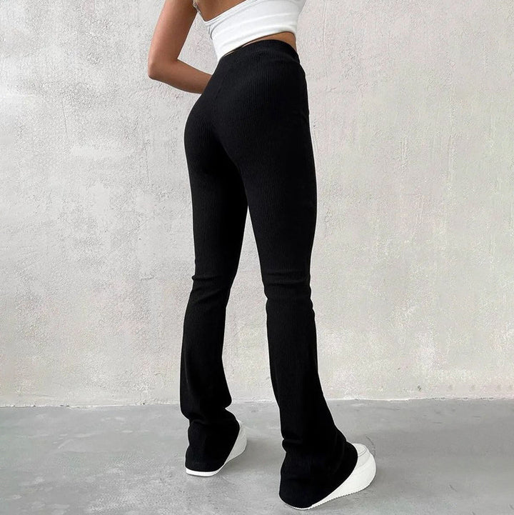 Damen Flared Hose aus Rippstrick Drune
