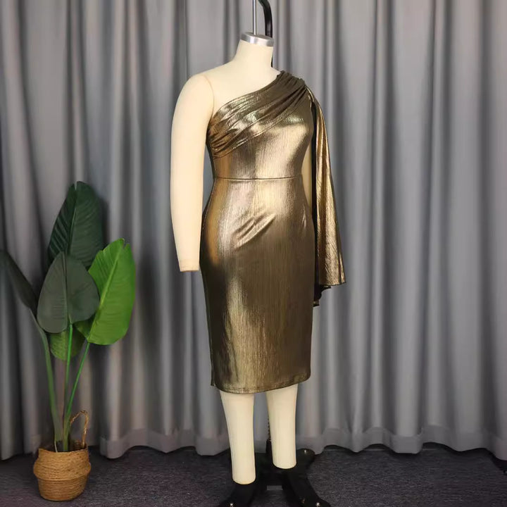 Damen Elegantes Ein-Schulter Kleid mit glänzender Stoffstruktur Drune