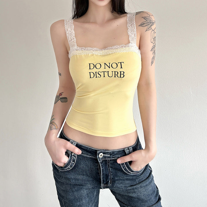 Damen Spaghetti-Trägertop mit zartem Spitzenbesatz und witzigem Schriftzug Drune