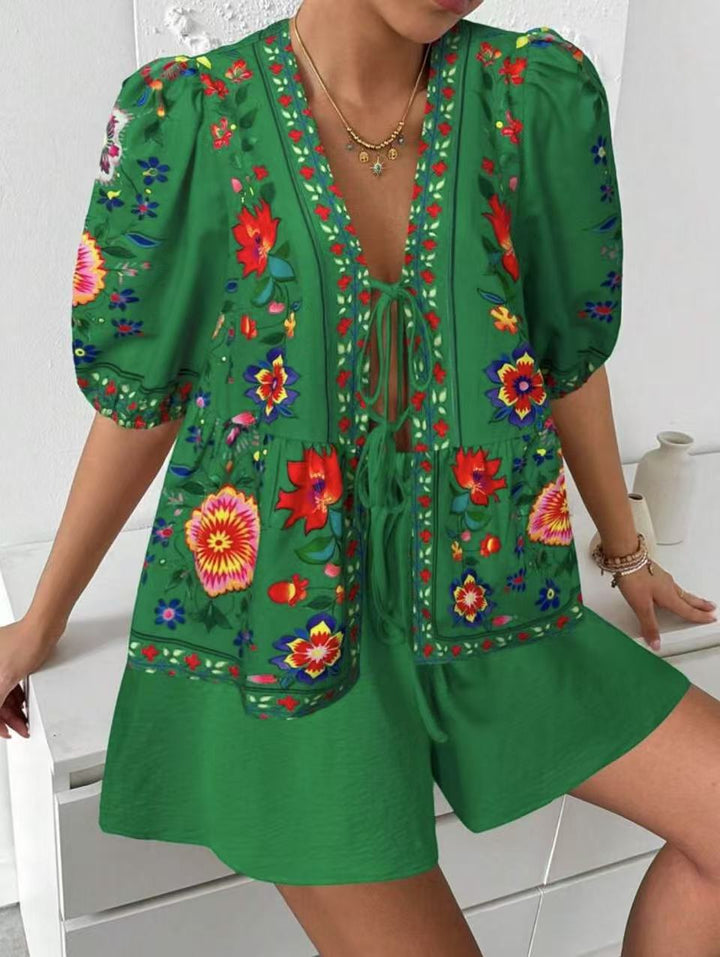 Damen Blusenshirt mit buntem Blumenmuster und lockerer Passform Drune