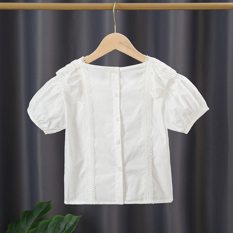 Mädchen Bluse mit verspieltem Rüschendesign und kunstvoller Häkelverzierung Drune