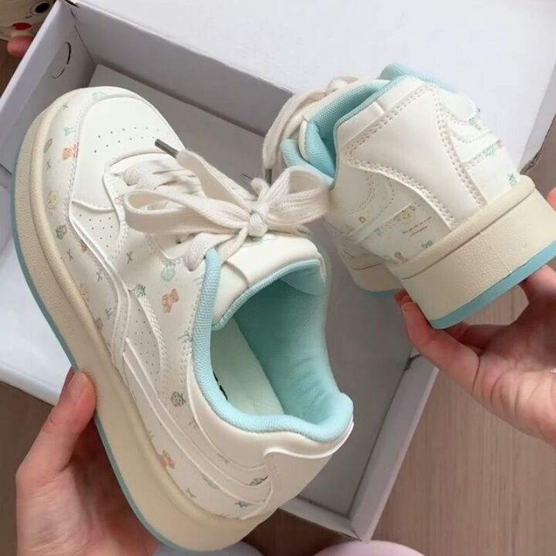 Damen Bequeme Freizeitsneaker mit floralem Design Drune