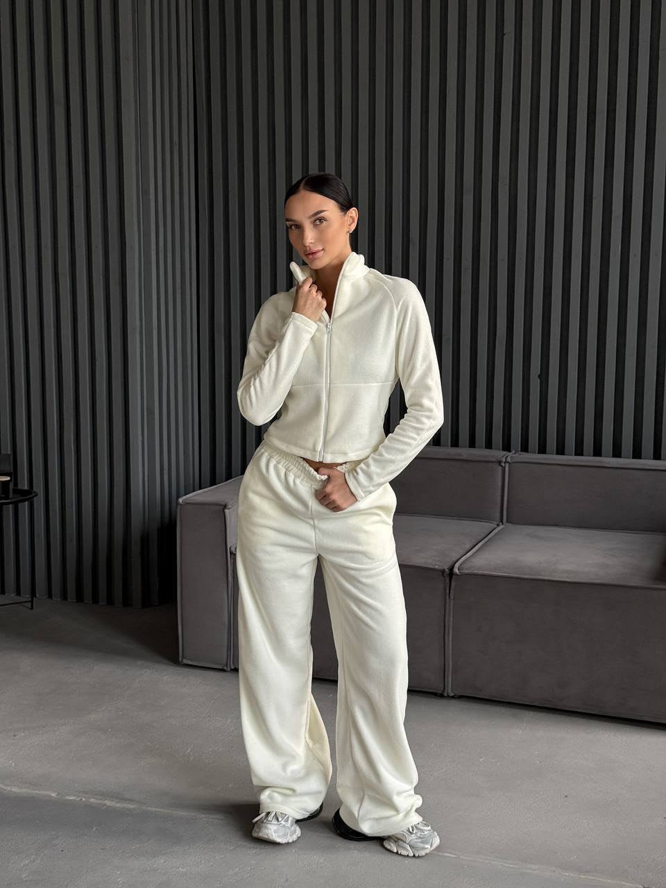 Damen Fleece-Jogginganzug mit hohem Kragen und praktischen Taschen Drune