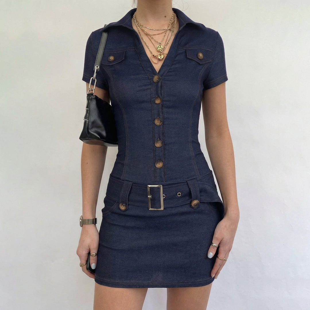 Damen Denim Kleid mit modernen Knopfdetails und taillierter Silhouette Drune