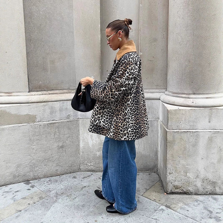 Damen modische Leopardenjacke mit funktionalen Taschen und umschlagbarem Kragen Drune