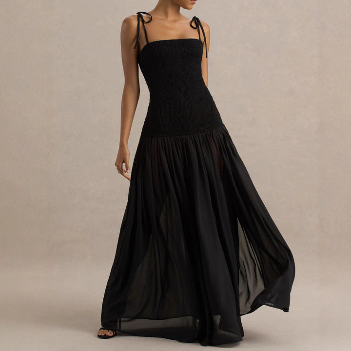 Damen Maxikleid mit einem eleganten, gerafften Oberteil und schwingendem Rock Drune