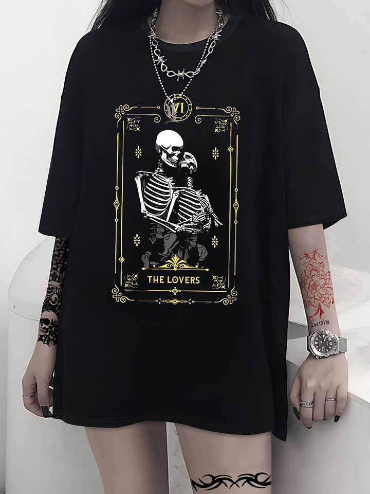 Damen T-Shirt mit künstlerischem Totenkopf-Motiv und lässigem Schnitt Drune
