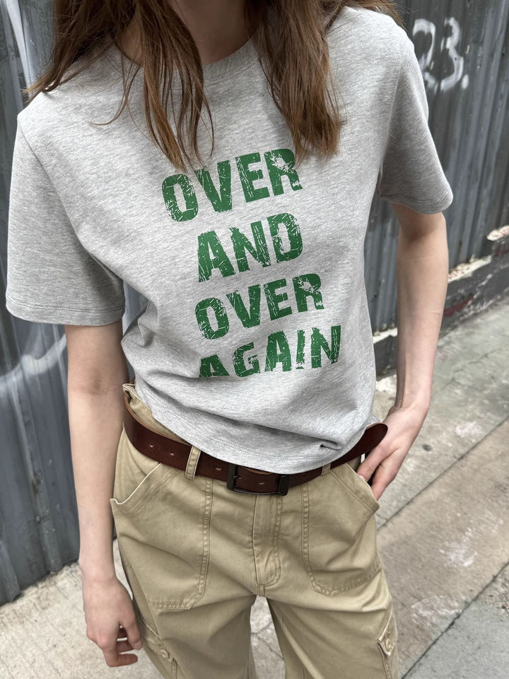 Damen Kurzarm T-Shirt mit Buchstaben Print Slim Fit Weiß