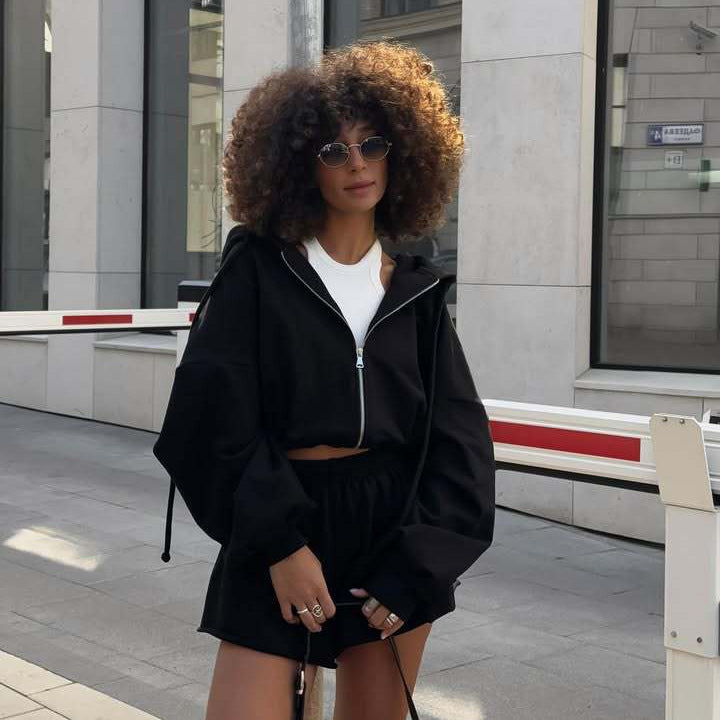 Damen lässiges Set aus cropped Oberteil und Shorts Drune