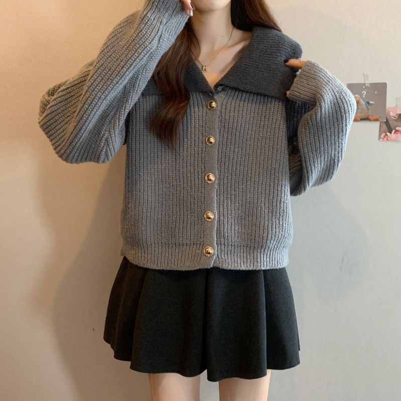 Damen Strickjacke mit Vintage-Kragen und großen Knopfdetails Drune