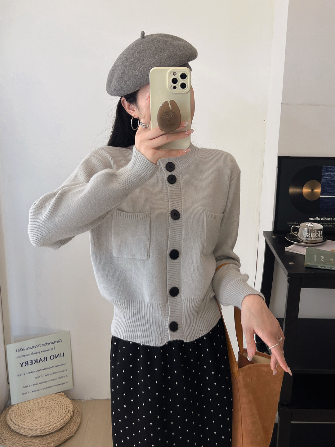 Damen Modische Strickjacke mit praktischen Taschen und Knopfverschluss Drune