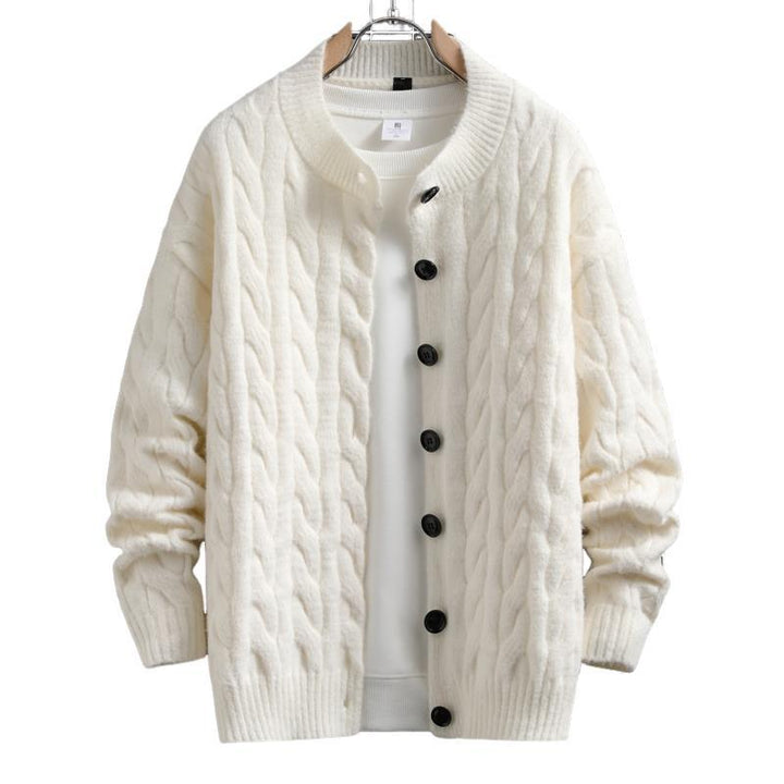 Herren Strickjacke mit modernem Zopfmuster und durchgehendem Knopfverschluss Drune
