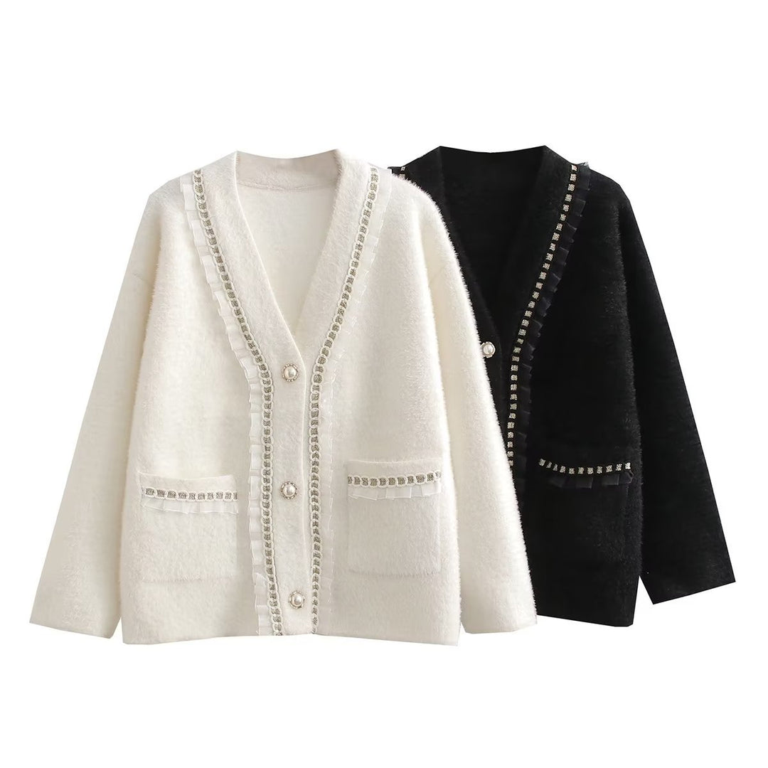 Damen modische Strickjacke mit dekorativen Rüschen und perlenverzierten Knopfdetails Drune