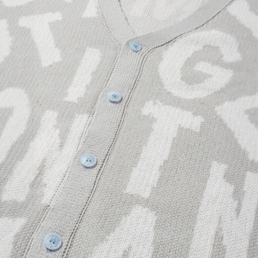 Damen Strickjacke mit stilvollem Schriftmuster und V-Ausschnitt Drune