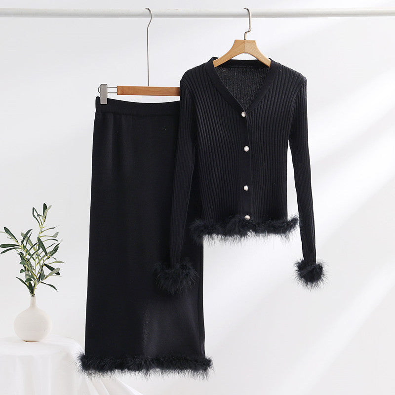 Damen Strickensemble mit feinem Fellbesatz Drune