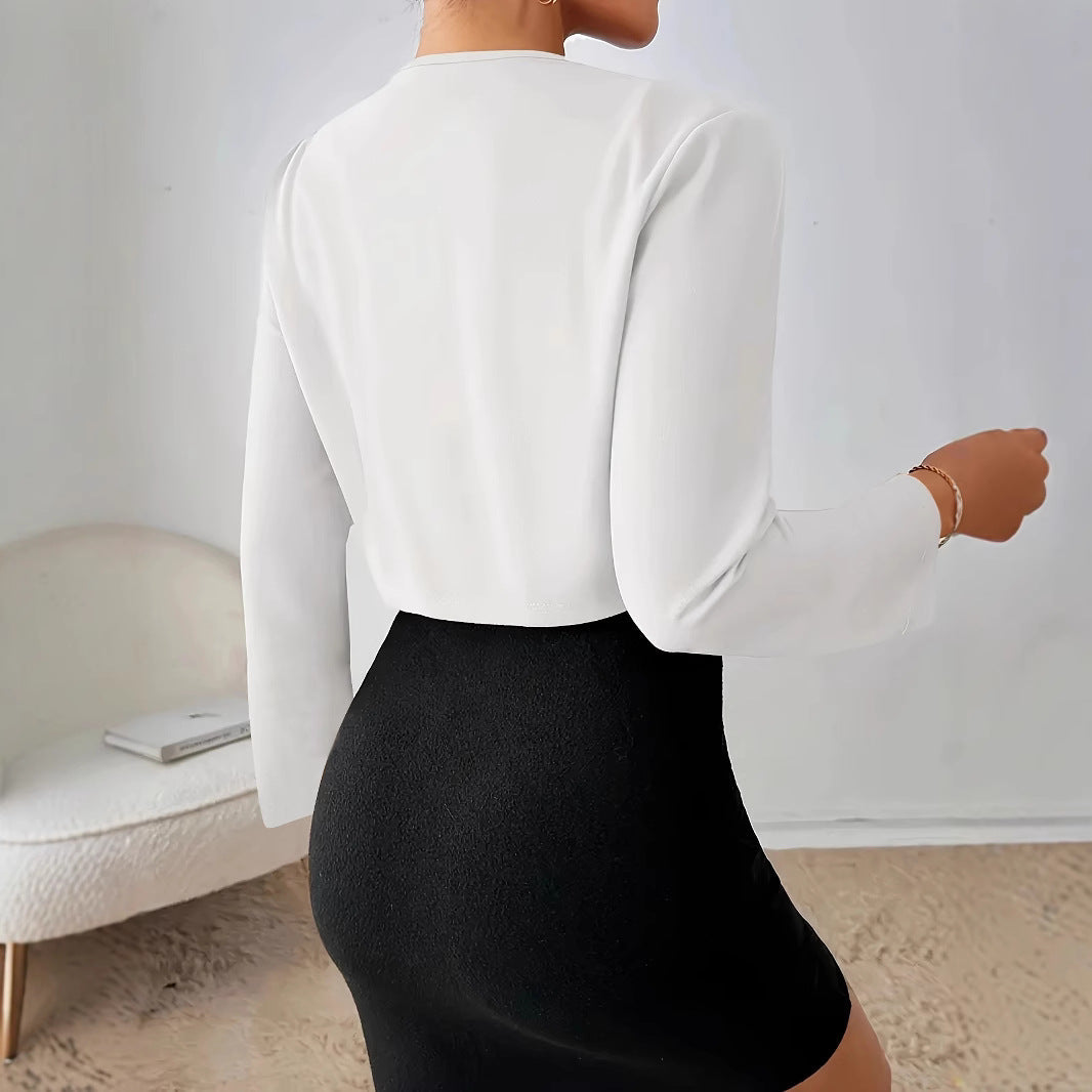 Damen Elegante Kurzjacke mit modernem Schnitt und raffinierten Falten Drune