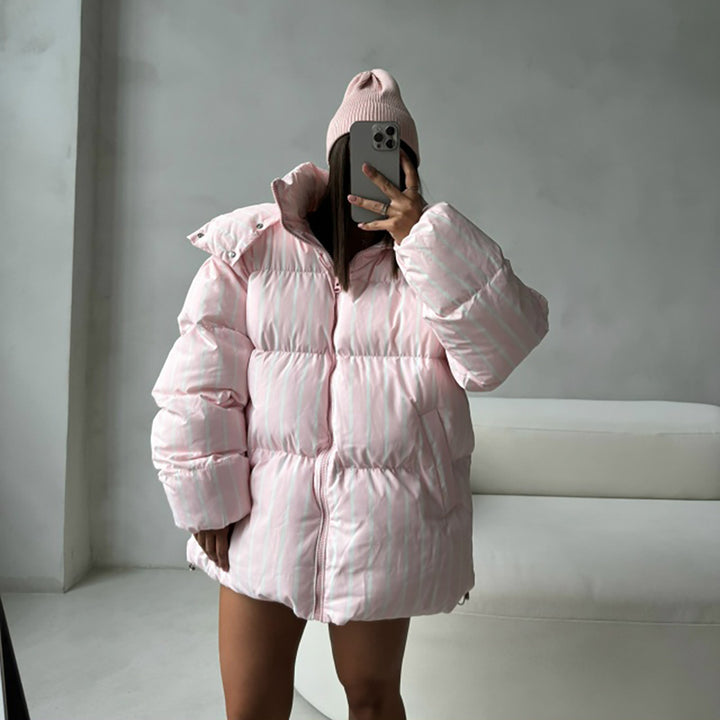 Damen gestreifte Daunenjacke mit hohem Kragen und voluminösem Schnitt Drune
