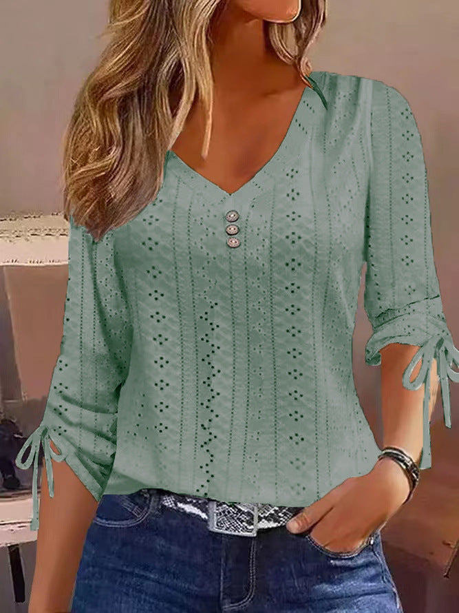 Damen Blusenshirt mit raffiniertem Lochmuster und Knopfdetails Drune