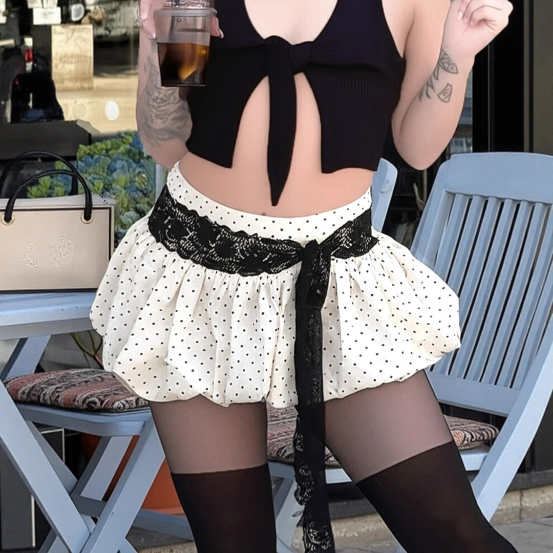 Damen Minikleid mit voluminösem Rüschensaum und dekorativem Gürtel Drune
