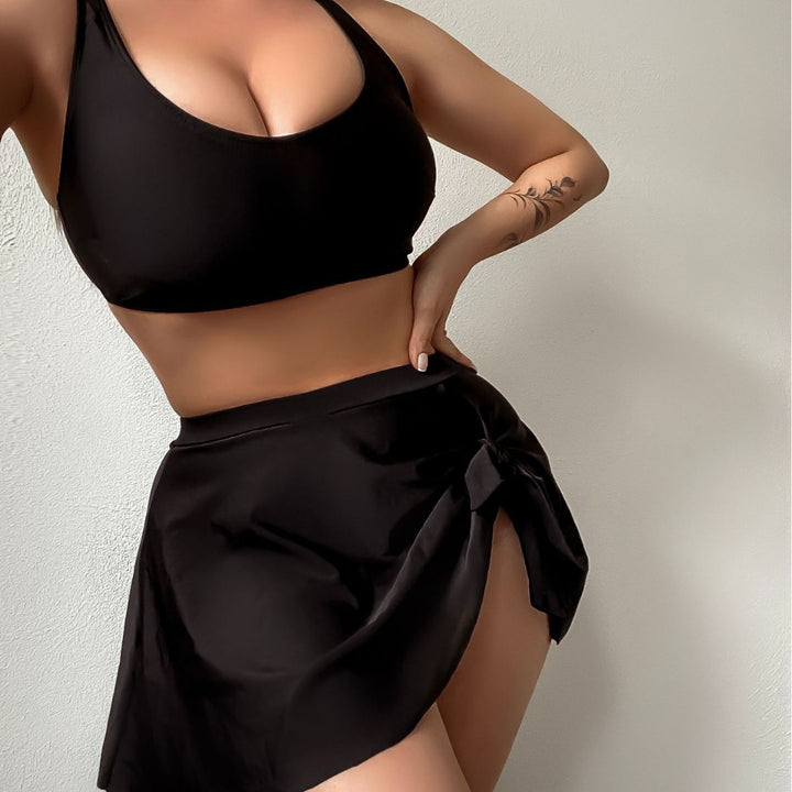 Damen Sportliches Badeoutfit mit schmeichelndem Rock Drune