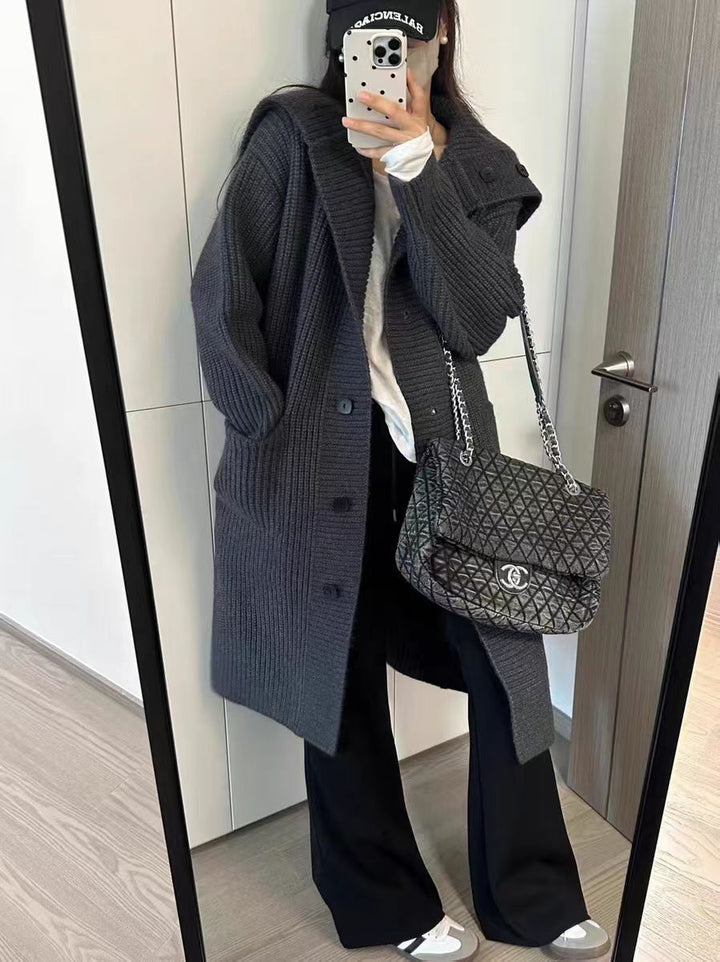 Damen Grobstrickjacke mit voluminösem Schnitt und dekorativen Knöpfen Drune