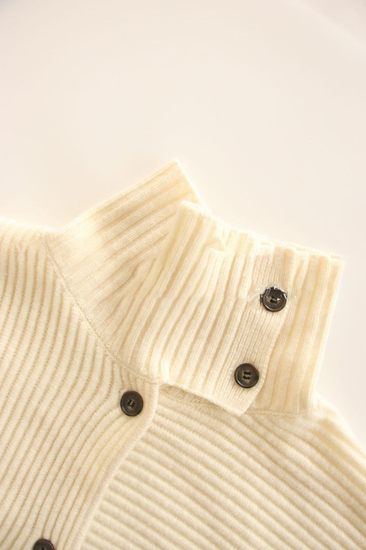 Damen Grobstrickcardigan mit hohem Kragen und Knopfleiste Drune