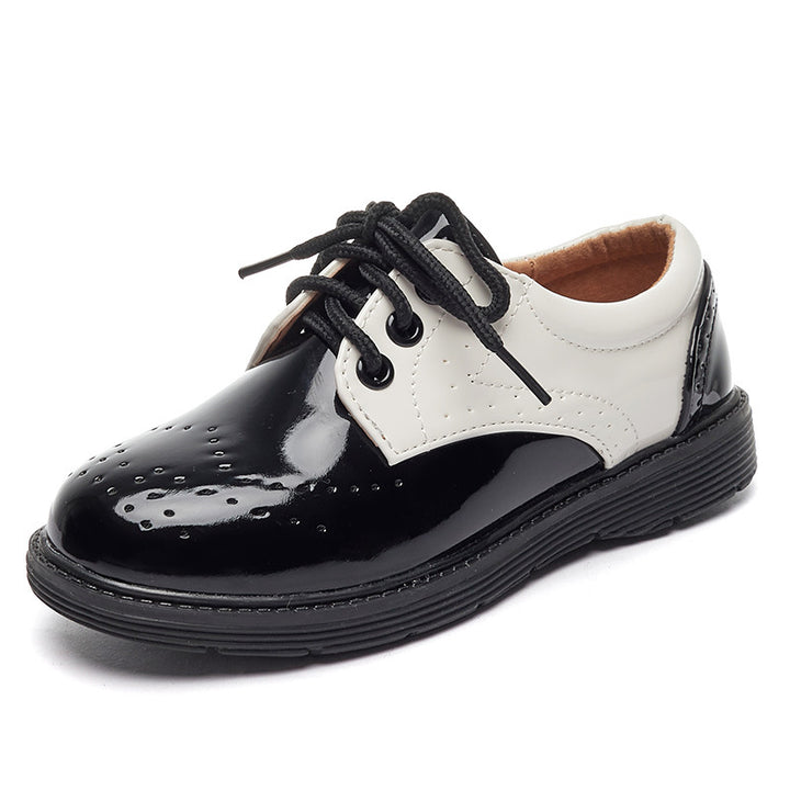 Damen Klassische Lacklederschuhe mit perforierten Details Drune