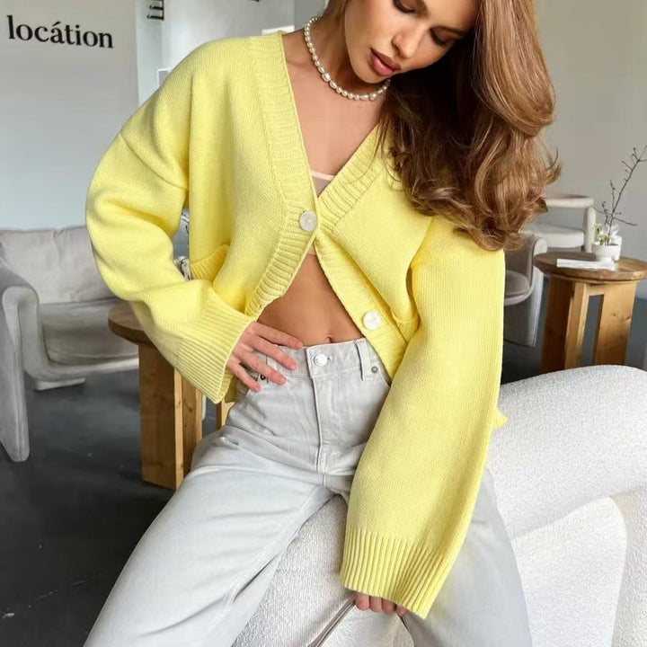 Damen Gemütlicher Strickcardigan mit tiefem V-Ausschnitt und praktischen Taschen Drune