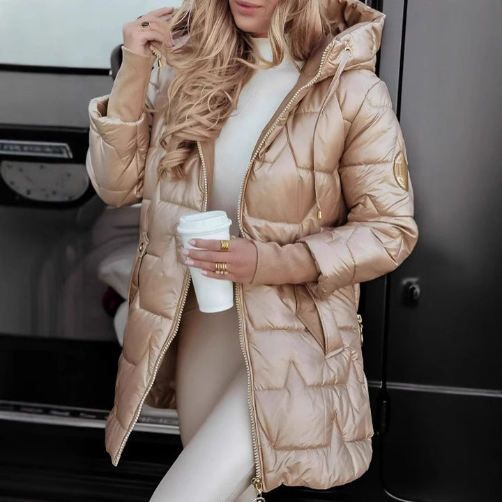 Femme Isolierter Langarm-Puffermantel mit Verstellbarer Kapuze und Metallic-Finish Drune