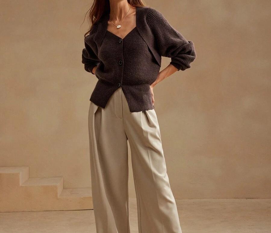 Damen Knöpfbare Strickjacke mit asymmetrischem Schnitt und weiten Ärmeln Drune