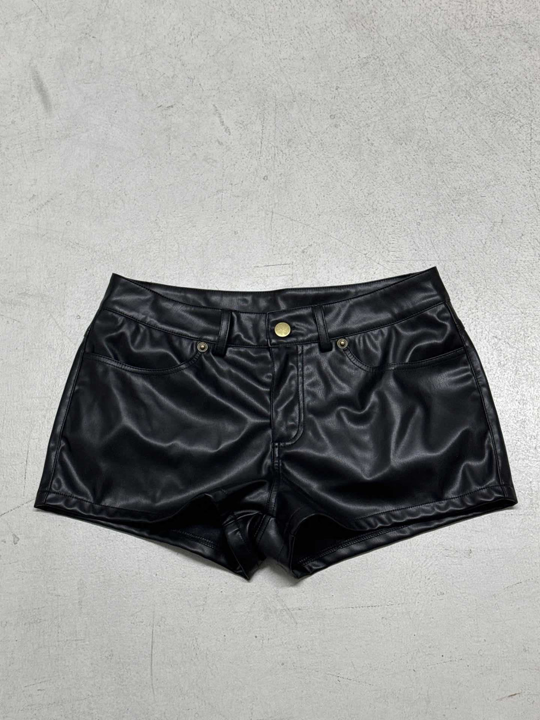 Damen Kunstleder Shorts mit eleganter Passform und praktischen Seitentaschen Drune