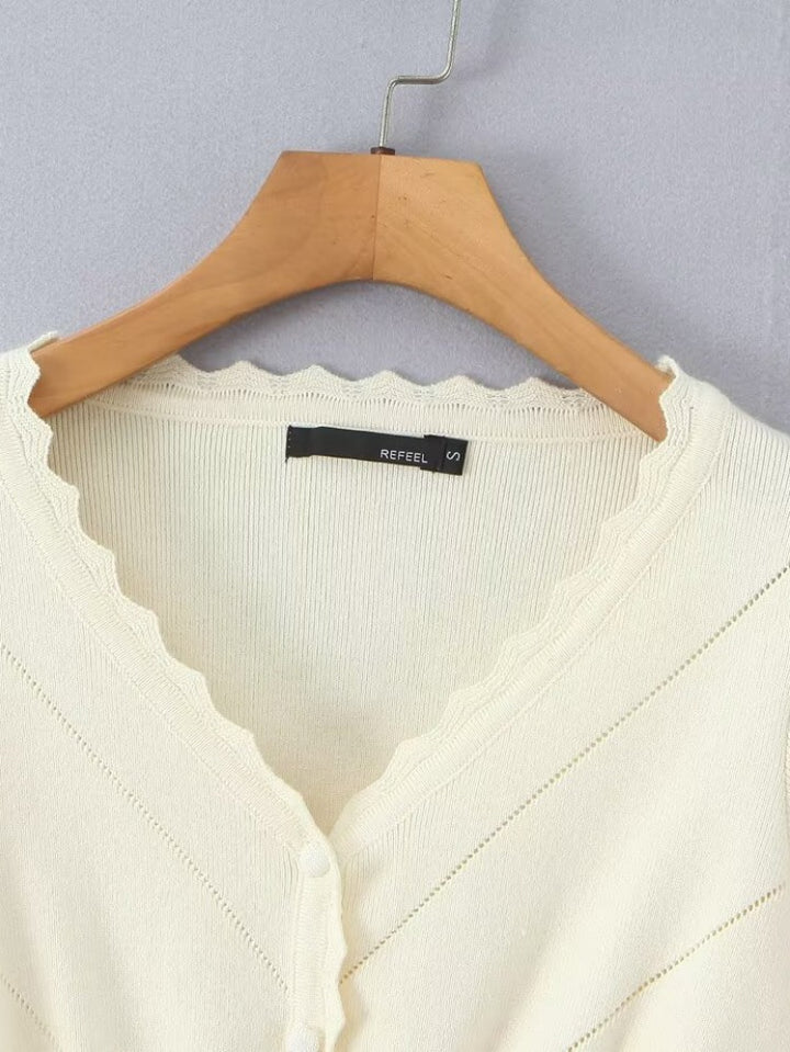 Damen modische kurzärmelige Strickjacke mit Rüschendetails und Knopfverschluss Drune