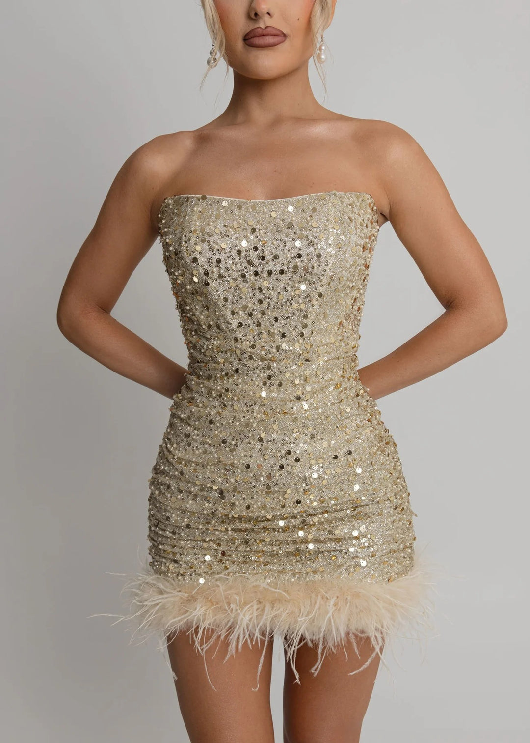 Damen Glamouröses Cocktailkleid mit Pailletten und Federkragen Drune