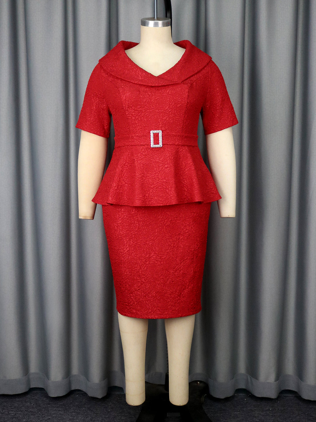 Damen figurbetontes Peplum-Kleid mit Raffinierter Taillierung Drune