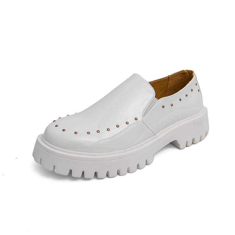 Damen Plateau-Brogue Derby mit markanter Profilsohle und Lacklederoptik Drune