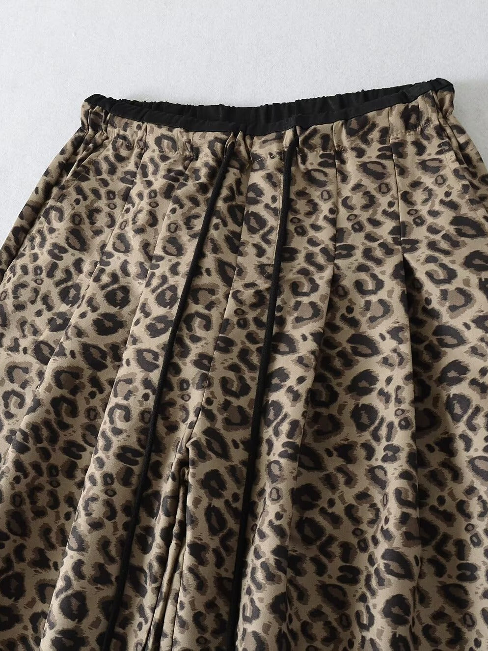 Damen Trendige weite Leoparden-Hose mit elastischem Bund und Bindegürtel Drune