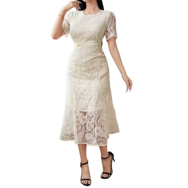 Damen Spitzenkleid mit transparenten Ärmeln und romantischen Details Drune
