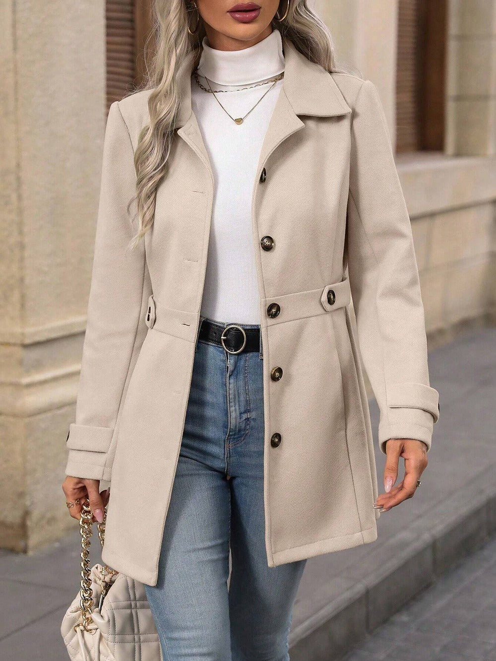 Damen Modische Übergangsjacke mit eleganten Knopfdetails und tailliertem Schnitt Drune