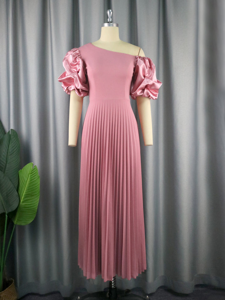Damen Plissiertes Maxikleid mit asymmetrischem Oberteil und voluminösen Puffärmeln Drune